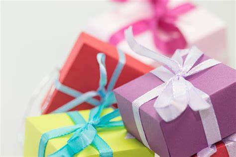 The Art and Meaning of Gifting: A Comprehensive Guide