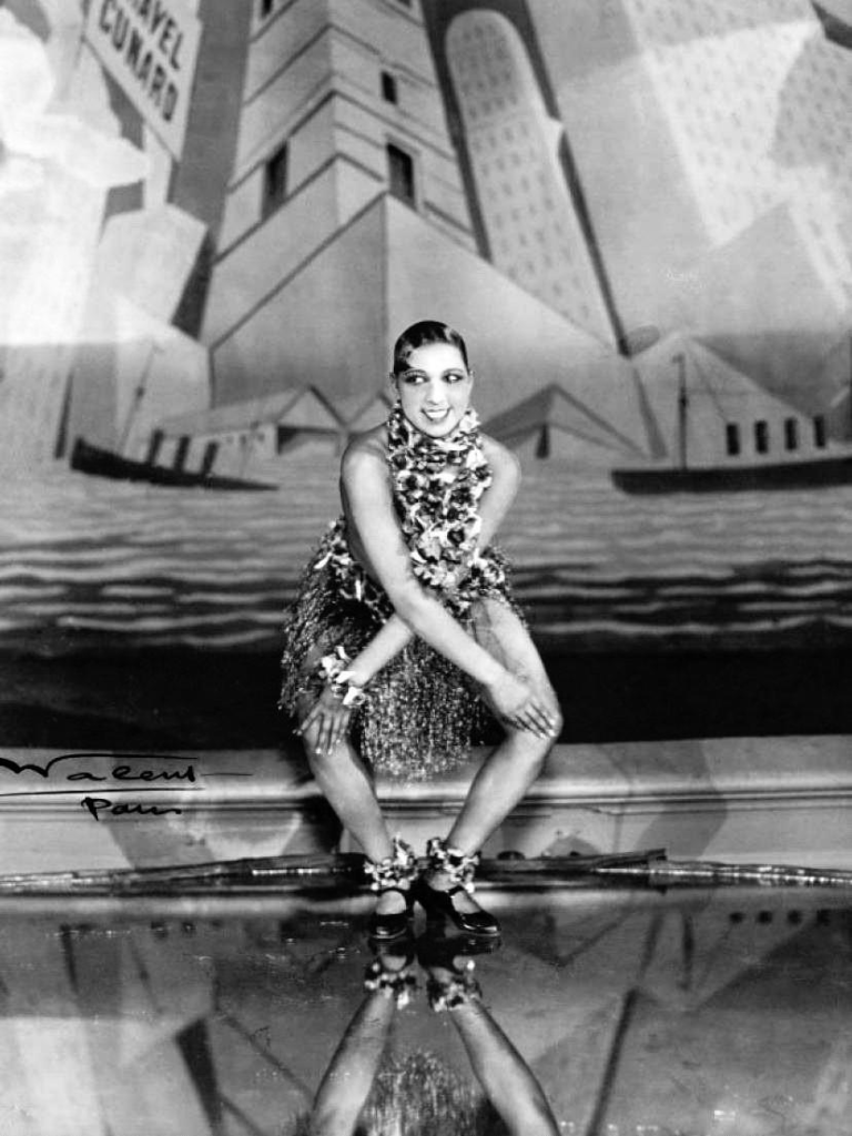 The Roaring Twenties: A Revolution in Fashion